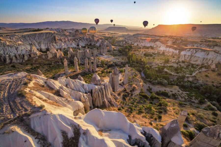 Cappadocia: Daily Red and Green Mix Tour - Paşabağ (Monks’ Valley): fairy chimneys you can actually get close to