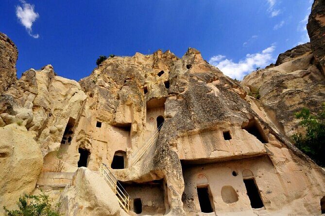 Cappadocia Dream: 2-Days Tour from Istanbul & Balloon Ride Option - Day 1: Göreme Open-Air Museum, Tokalı Church, and panoramic stops