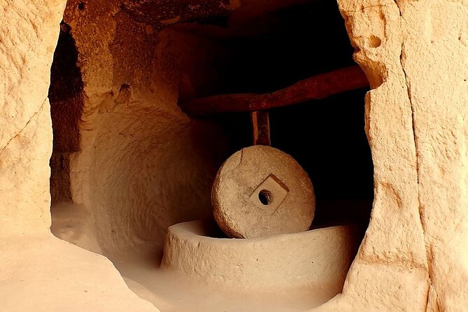 Cappadocia: Full-Day Small Group Tour with Lunch & Tickets - Love Valley: short time, iconic pillars, fast photo payoff