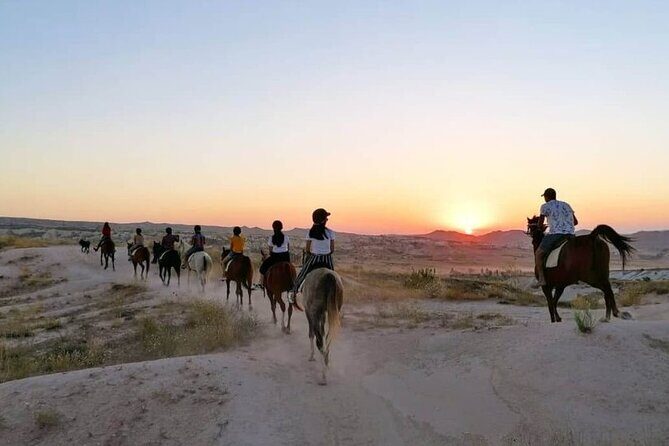 Cappadocia Horse Back Riding Tour Daily/Sunset - Sunset horseback riding around Göreme: what makes it special