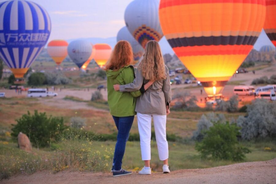 Cappadocia Hot Air Balloon Flight in Goreme Valley - Photo Stop, Free Time, Shopping, and a Short Tasting