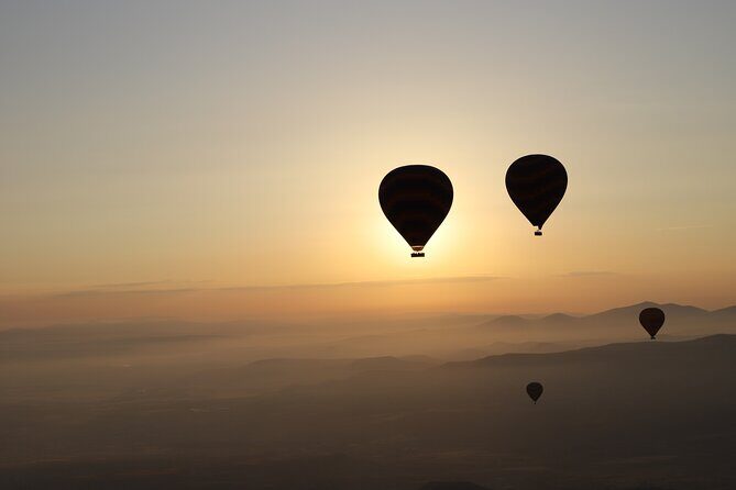 Cappadocia Hot Air Balloon Tour With Transfer - The 80-Minute Flight: Up to 300 Meters, Up Close