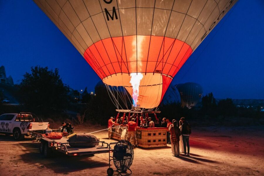 Cappadocia: Hot Air Balloon Trip in Goreme with Breakfast - Pickup, Getting Ready, and the Safety Briefing That Puts You at Ease