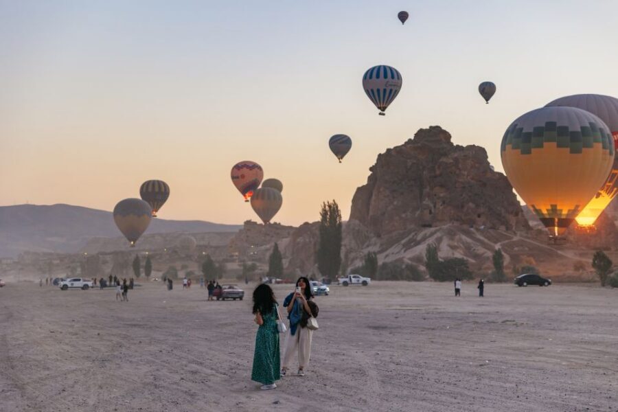Cappadocia: Panoramic Hot Air Balloon Viewing Tour - Getting the timing right without stress
