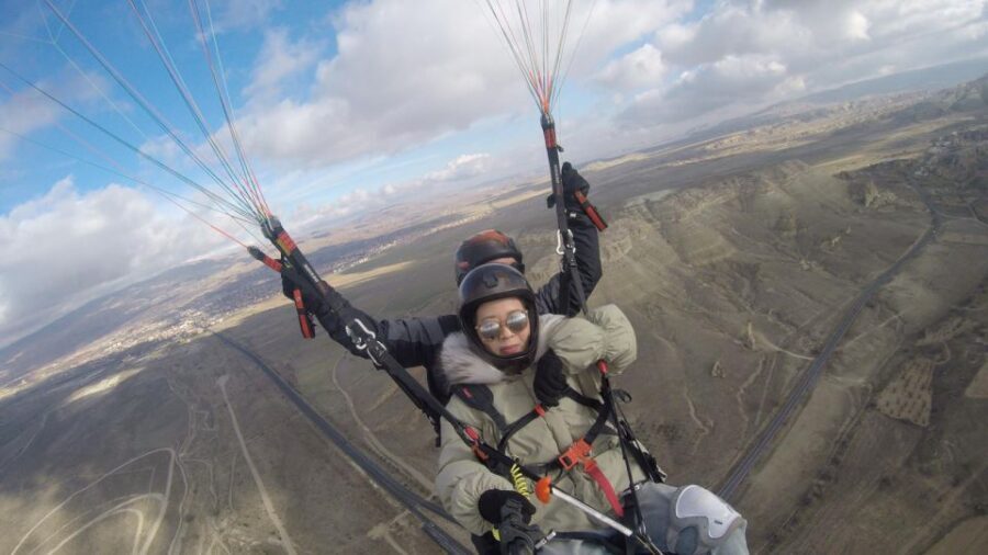 Cappadocia: Paragliding Experience with An Instructor - From hotel lobby to takeoff: how the 45 minutes usually unfolds