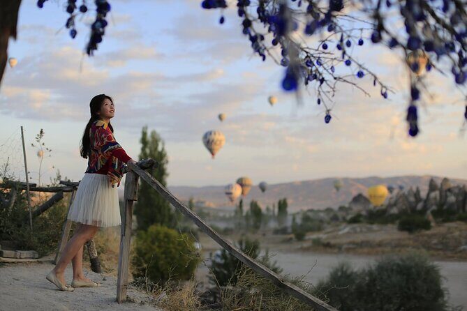 Cappadocia Photo World - Why Sunrise Balloon Photos Beat Plain Sightseeing