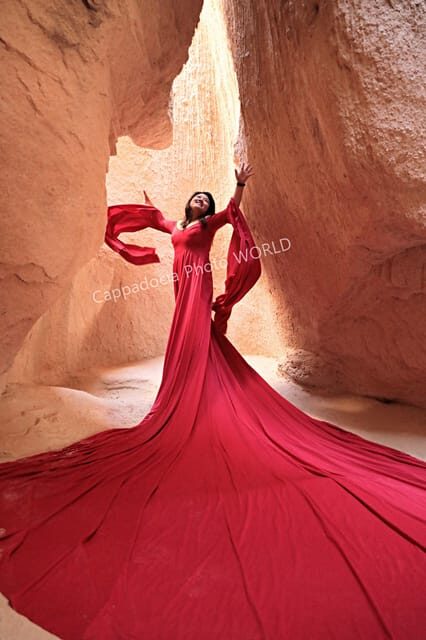 Cappadocia Photoshoot with Flying Dress - Photographer-led posing and why it changes everything