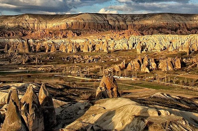 Cappadocia Red Tour: A Day of Exploration with an Expert Guide - Lunch in Avanos: filling, included, and easy on logistics
