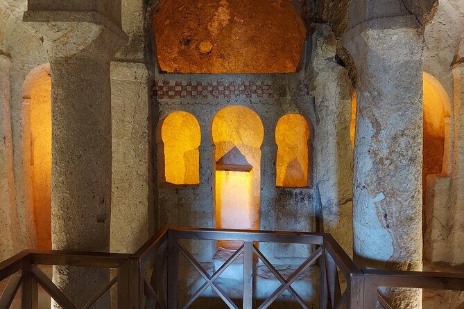 Cappadocia Red Tour: Fairy Chimneys & Cave Villages - Devrent Valley: Animal-shaped rocks and a fast photo break