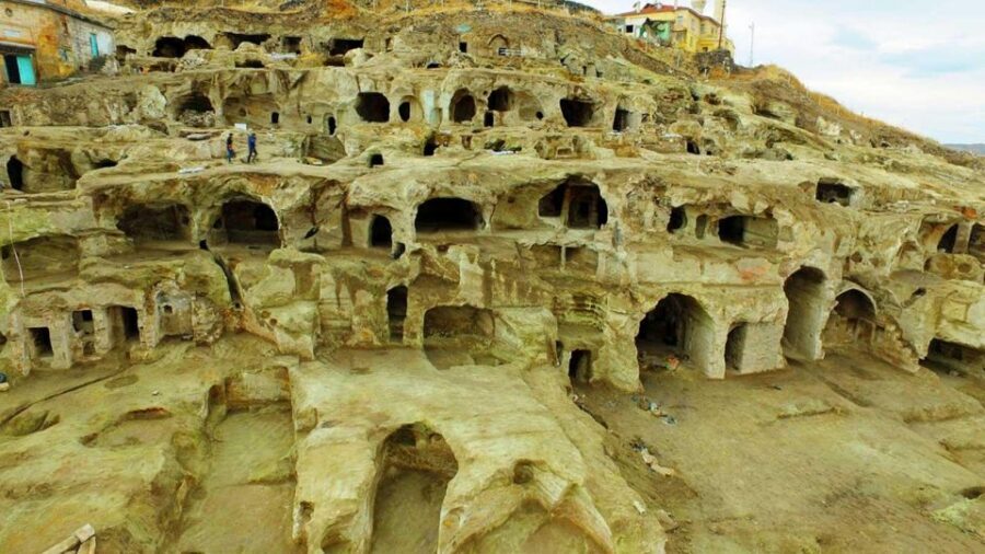 Cappadocia Red Tour:Scenic Tour with Small Group Guide&Lunch - Stop 1: Zelve Open-Air Museum and the Feel of Cave Life