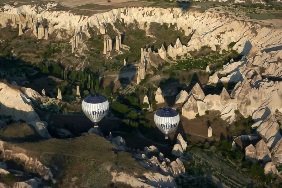 Cappadocia: Royal King Flight - The 60-minute flight: drifting between valleys and rock formations