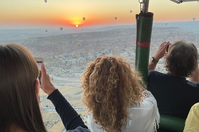 Cappadocia Sunrise Hot Air Balloon Flight / Discovery Balloons - Sunrise ballooning in Göreme: what you’re really paying for