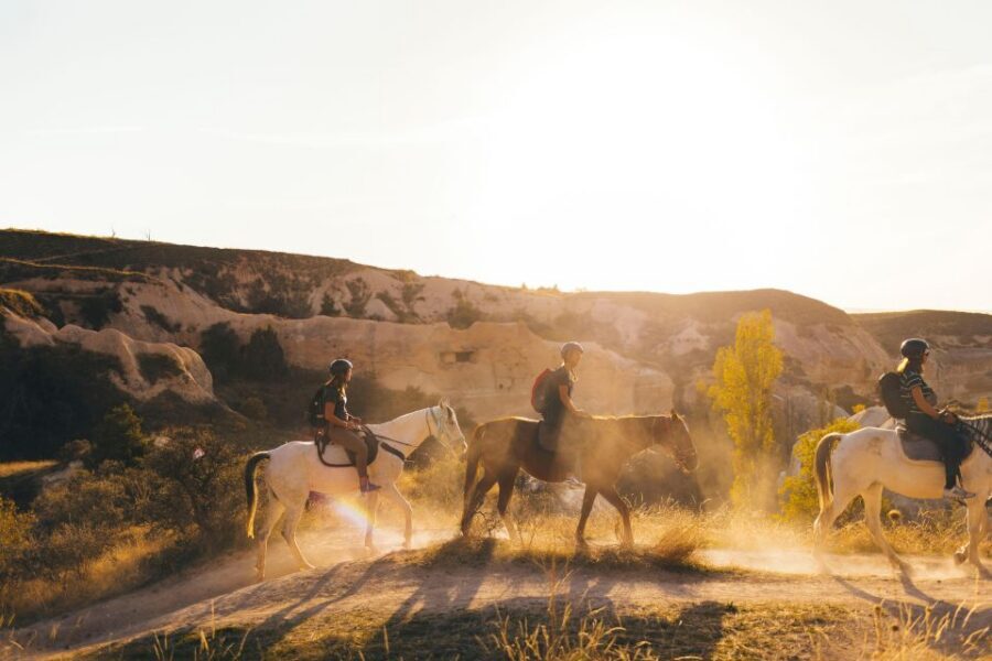 Cappadocia: Sunset or Daytime Horse Riding Tour - Itinerary in Real-World Terms: Stops, Stops, and More Photos