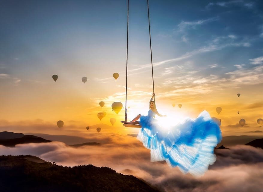 Cappadocia: Taking photo with Swing at hot air balloon view - The prime balloon-view stop: getting the angle without the stress