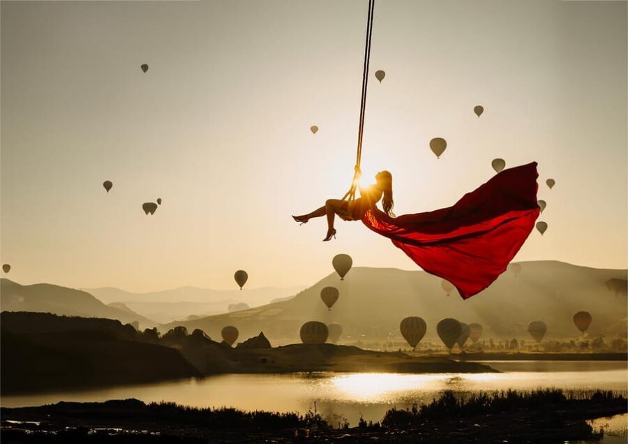 Cappadocia: Taking photo with Swing at hot air balloon view - The crane swing moment: what you’re actually paying for