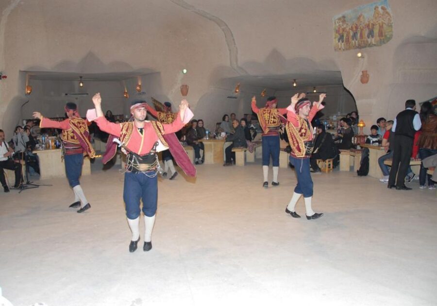 Cappadocia: Turkish Night Turkish Traditions with Dinner - H2: Dinner and unlimited drinks while the show runs