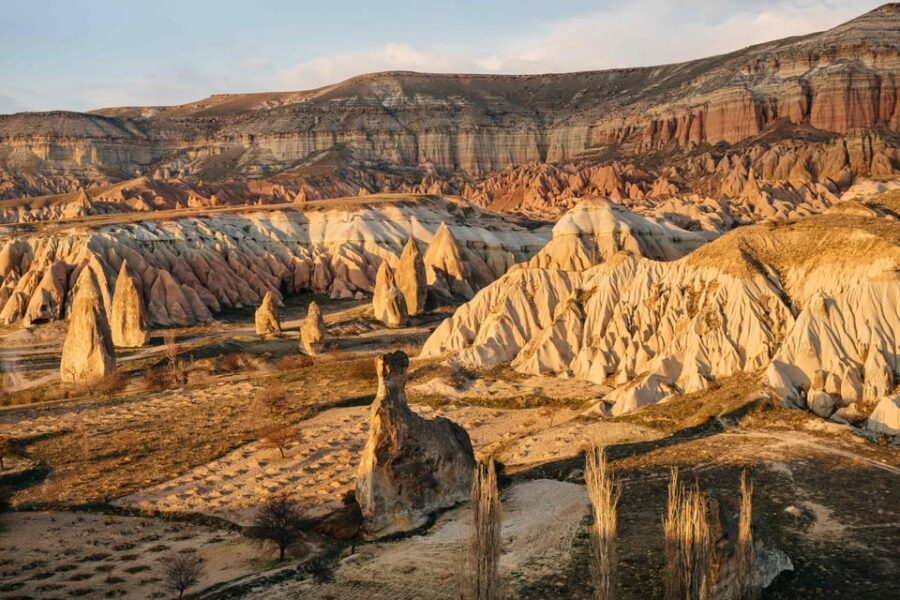 Cappadocia Watching the Sunset With Wine in Red Valley - What you can realistically expect from a 1.5-hour sunset plan
