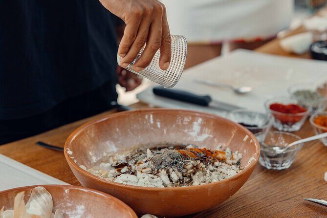 Cooking Class at Exclusive Kings Valley - The 10:30 Pick-Up and the Walk Down Into the Valley