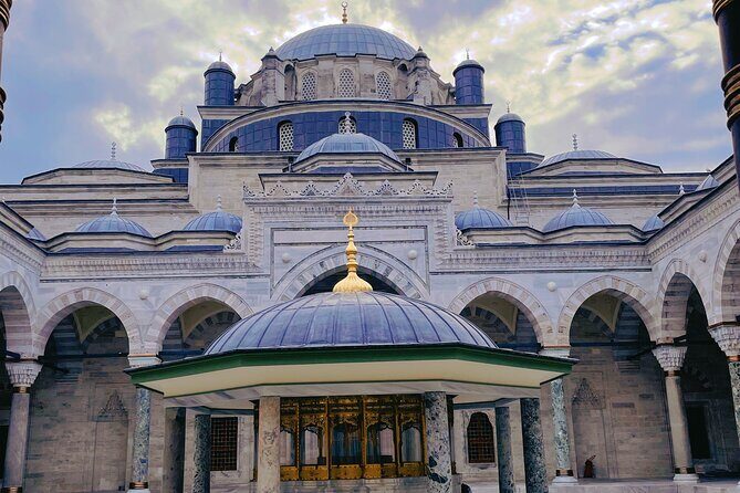Daily istanbul tour with a licensed guide - Stop 2: Topkapi Palace in About an Hour (So You Don’t Miss the Point)