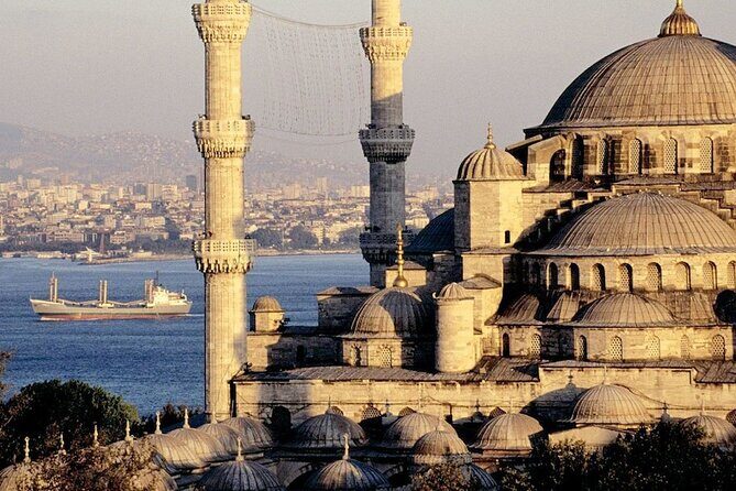 Discoveried The Old City of Istanbul In a Half-Day - Grand Bazaar: shopping time with a rug guide