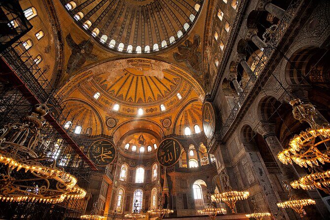 Discoveried The Old City of Istanbul In a Half-Day - Hippodrome Square: where races and revolts met