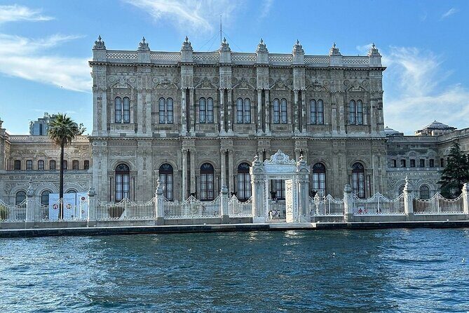 Dolmabahçe Palace and Sunset Tour on Luxury Yacht - Maiden’s Tower legend: why this silhouette keeps getting retold