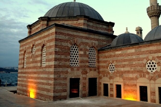 Dolmabahce Palace & Uskudar(Asian Side) Afternoon Tour - Çamlıca Hill: your Istanbul orientation, with real height