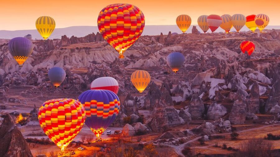 Early Morning Sunrise Hot Air Ballooning Tour of Cappadocia - Light Breakfast and Balloon Inflation: The Calm Part of the Morning
