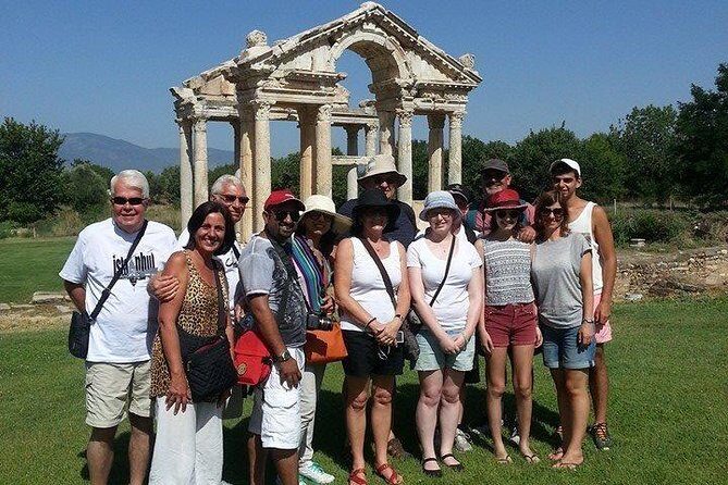 Easymade Small Group Istanbul, Ephesus, Pamukkale, Cappadocia - Blue Mosque, Hagia Sophia, Topkapi, and the Bosphorus split