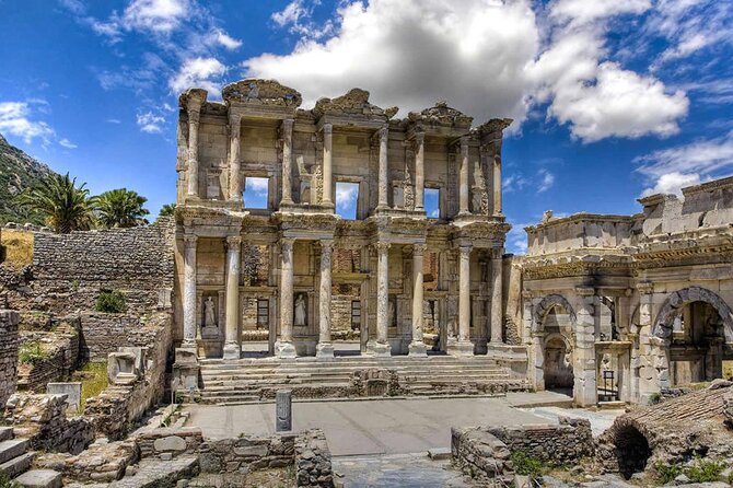 Ephesus and Pamukkale Tours 2 Days 1 Night from Istanbul by plane - Day 1 in Ephesus country: Meryemana first, then the big ruins