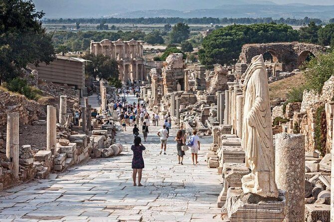 Escorted 10 Days Tour of Istanbul, Cappadocia, Ephesus and Pamukkale - Pamukkale and Hierapolis: travertines, gates, and the time trade-off