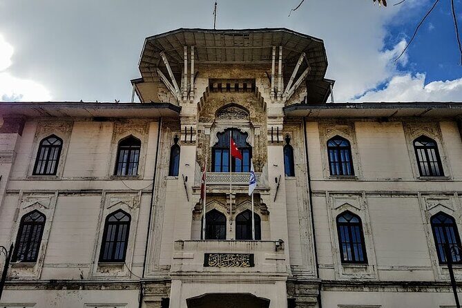 Exclusive Istanbul Old City Tour: Best Stories with Dr. Sib - Sultanahmet Square, a 1500-Year-Old Temple, Km 0, and a 5-Century Hamam