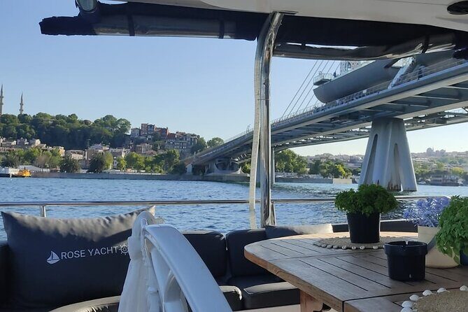 Exclusive Luxury Yacht Bosphorus Sightseeing Cruise in Istanbul - Key highlights to clock before you go