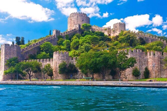 Exclusive Luxury Yacht Bosphorus Sightseeing Cruise in Istanbul - Dolmabahçe Palace: gardens along the shore you can actually enjoy