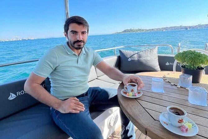 Exclusive Luxury Yacht Bosphorus Sightseeing Cruise in Istanbul - From Bebek to Rumelihisarı: fortress strategy at the narrowest point