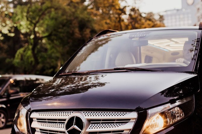 Fat Taxi - Private Istanbul Airport (IST) Transfer to Besiktas Area - Private IST to Beşiktaş: what you’re really buying