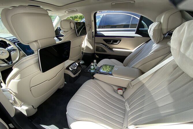 First Class Business Sedan Airport Transfer Services in Istanbul - Price and value for up to 2 people: when it’s a smart buy