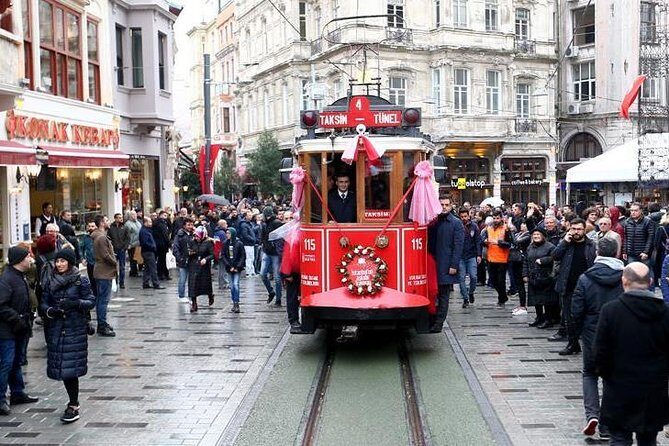 Francophone Private Guide to Istanbul - Food and drink breaks that feel like part of the experience