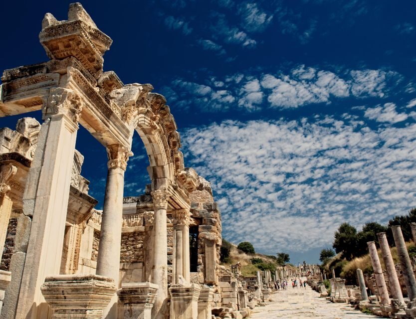 From Istanbul: 10 days Crossroads of Civilizations - Istanbul: architecture time without the headache