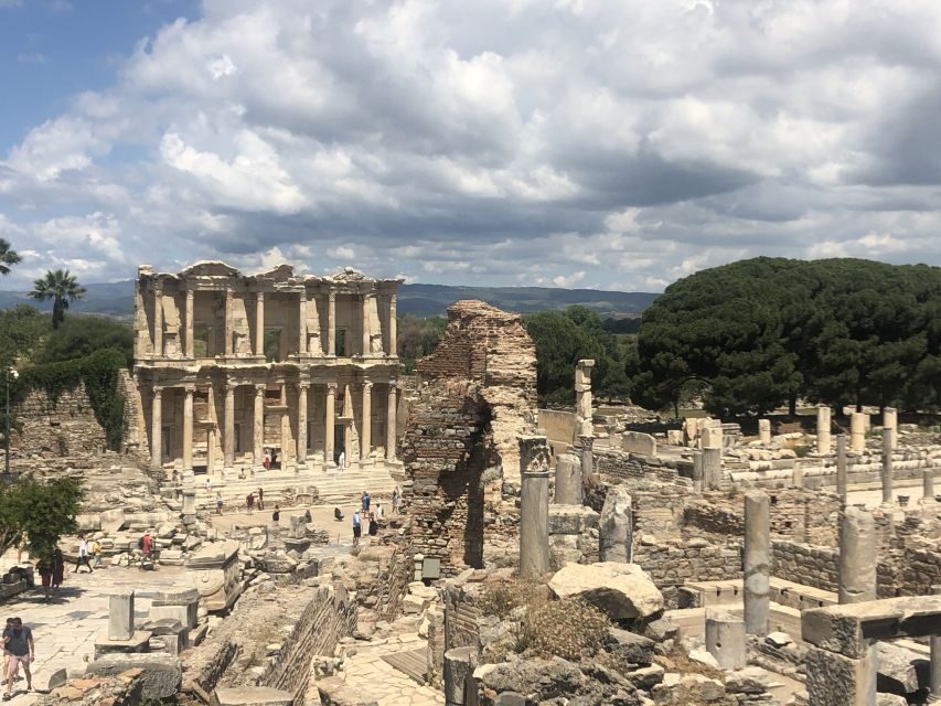 From Istanbul: 2 Days Private Pamukkale and Ephesus Tour - Day 1: from Istanbul flight to Pamukkale terraces and Hierapolis ruins