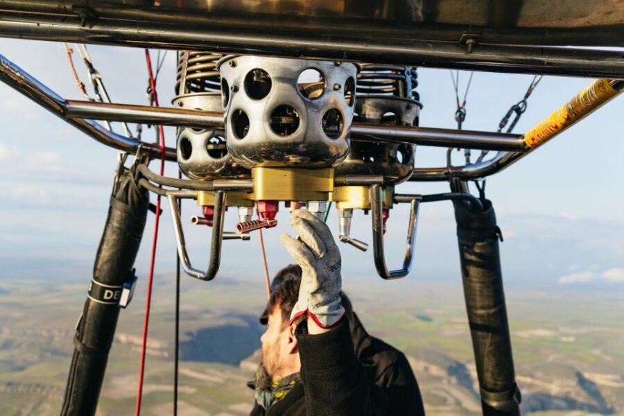 From Istanbul: 3-Day Cappadocia Tour with Balloon Ride - Where the Tour Can Trip You Up: Timing and Communication