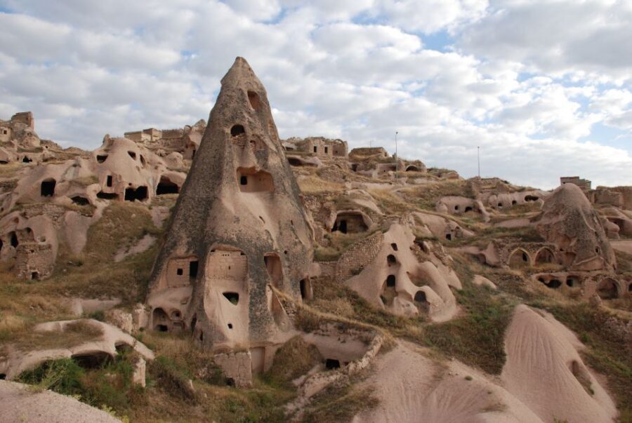From Istanbul: 3-Day Cappadocia Tour with Balloon Ride - Sunrise at Soğanlı Valley: Balloon Flight Details That Matter