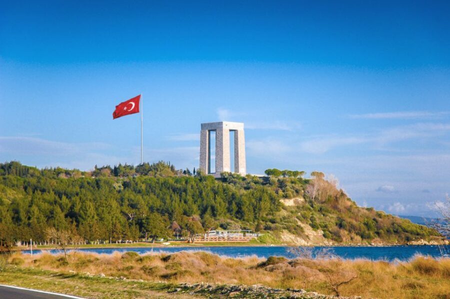 From Istanbul: Gallipoli and Anzac Full-Day Tour - The Narrowest Point Overview and the Landing Geography