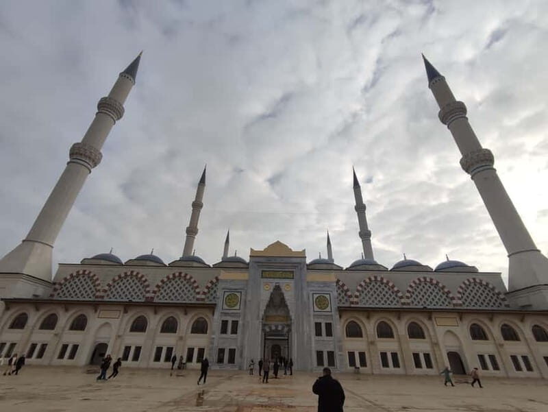 From Istanbul: Guided Europe and Asia Tour by Bus and Boat - Bosphorus cruise with Turkish breakfast and lunch onboard