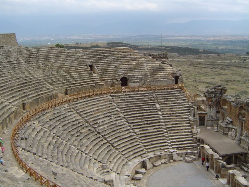 From Istanbul: Pamukkale Day Trip without Flights - Thermal hot springs and the Cotton Castle travertines