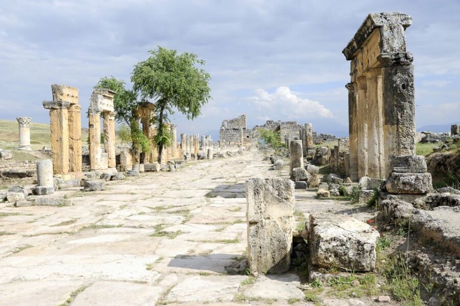 From Istanbul: Private Pamukkale and Hierapolis Day Tour - Quick hits before you go
