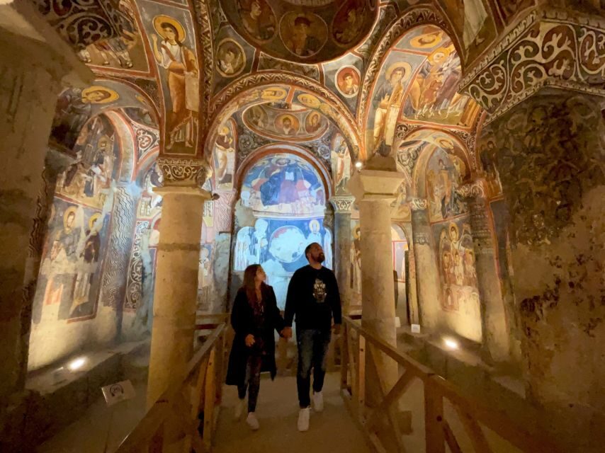 From Nevşehir: Cappadocia Highlights Trip w/ Lunch & Pickup - Uçhisar: castle views and a quick guided read