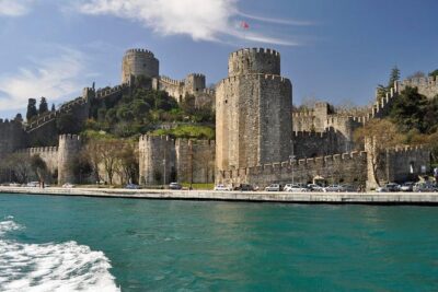 Full Day Cruise Tour in Bosphorus and Two Continents - Misir Çarşısı: spices, Turkish delights, and quick souvenir shopping
