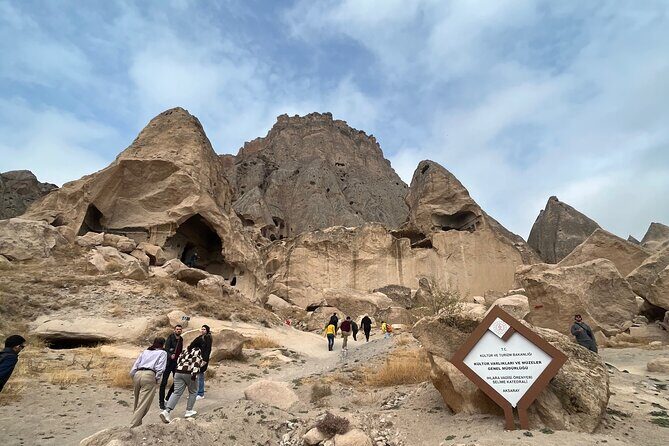 Full Day Green Tour Natural History of Cappadocia Tour - Kaymaklı Underground City: a defense machine you can walk through