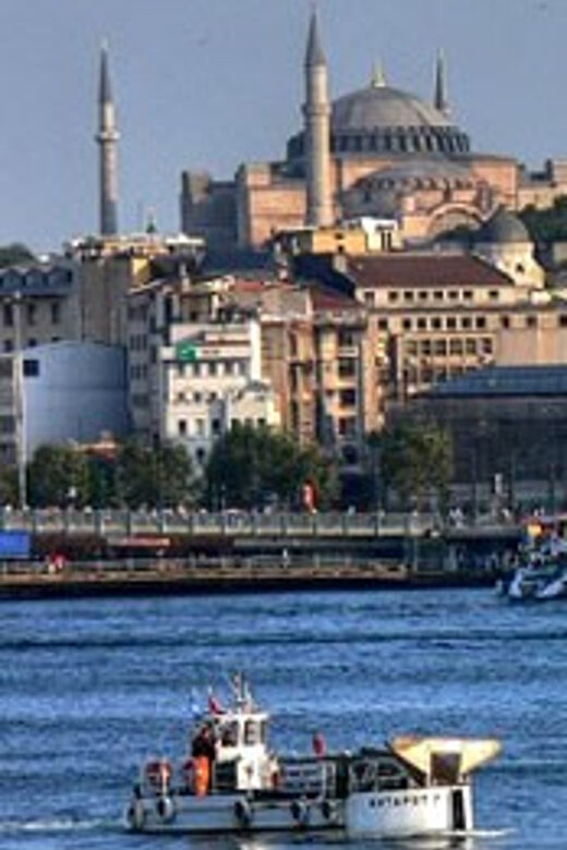 Full-Day Istanbul City Package Tour - Sultanahmet Imperial Mosque (Blue Mosque): İznik tiles and scarf etiquette